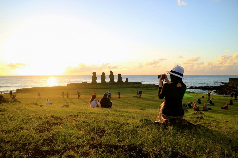 Moai na Wyspie Wielkanocnej, wycieczka marzeń Chile, Wyspa Wielkanocna, Polinezja Francuska.