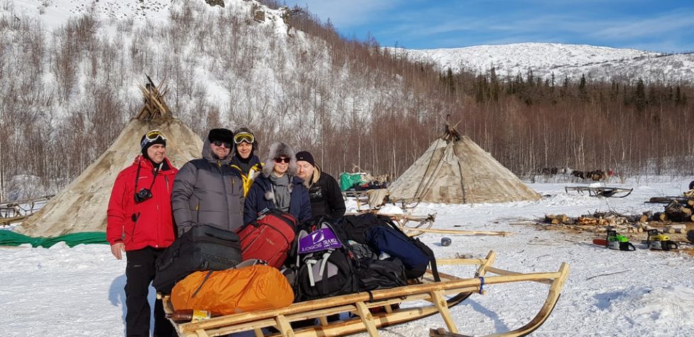 grupa Logos Travel z wizyta u koczujacego plemienia Niencow na Syberii